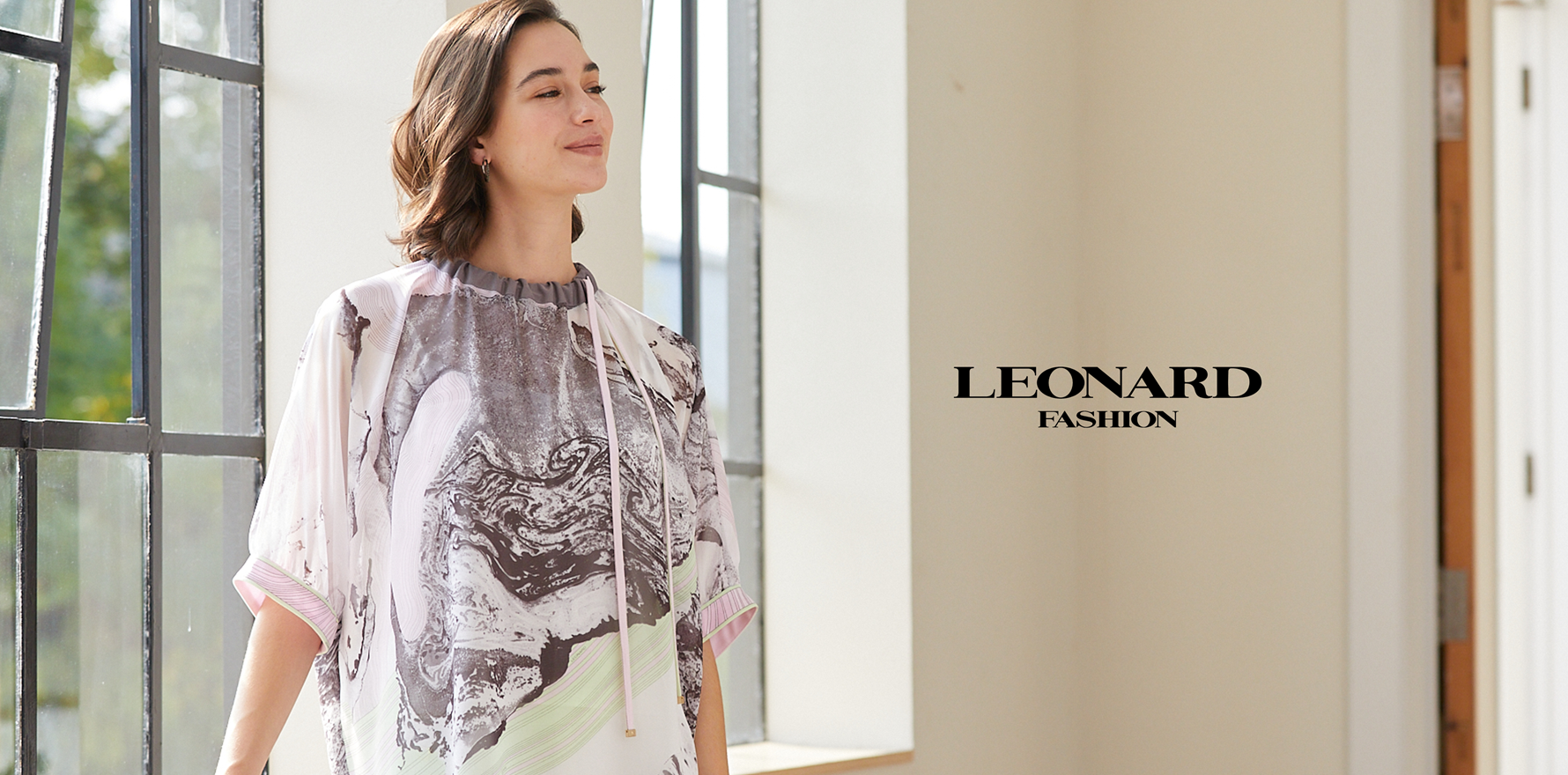 LEONARD FASHION レオナール 花柄 フラワー レーヨン ベスト