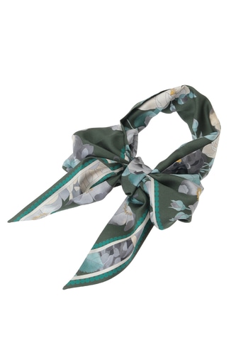 JS インポート　スカーフ