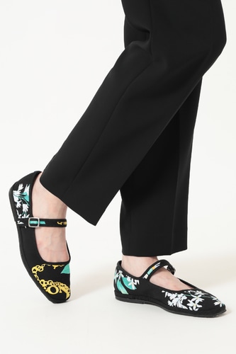 JS インポート　シューズ