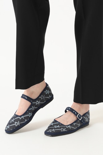 JS インポート　シューズ