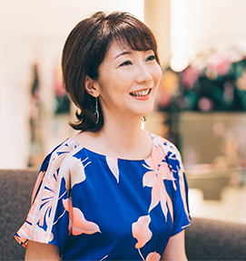 向井亜紀さんが体験 LEONARD PERSONAL ORDER｜レオナール 公式